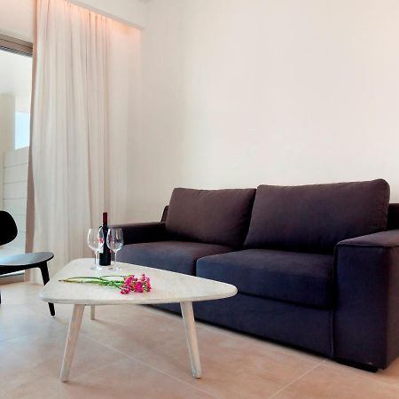 Gold Lagoon Kosher Hotel Pafos Exterior foto