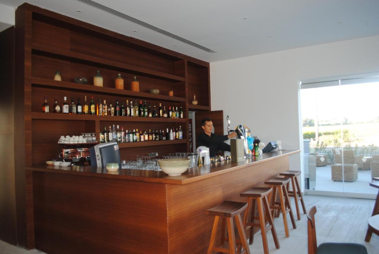Gold Lagoon Kosher Hotel - By Amphora Hotel & Suites Pafos Exterior foto
