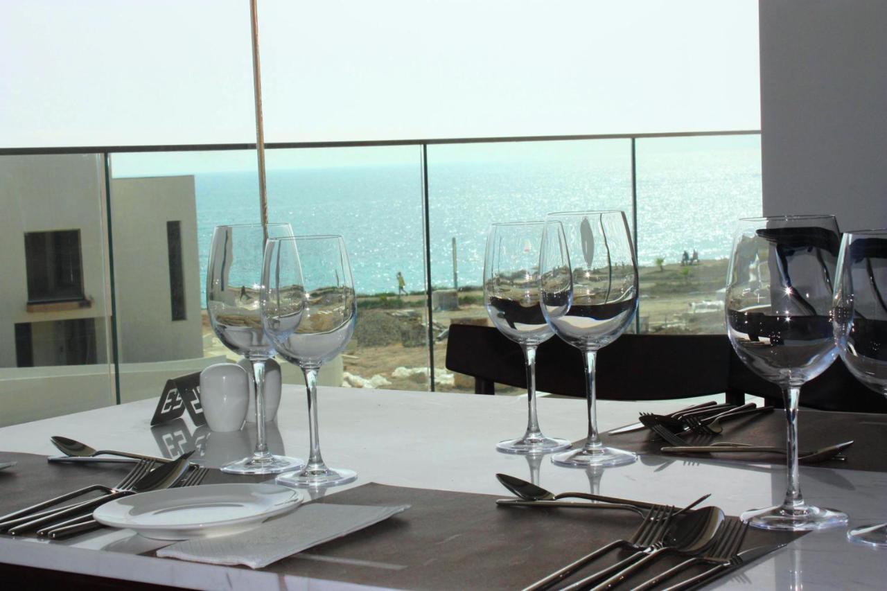 Gold Lagoon Kosher Hotel Pafos Exterior foto