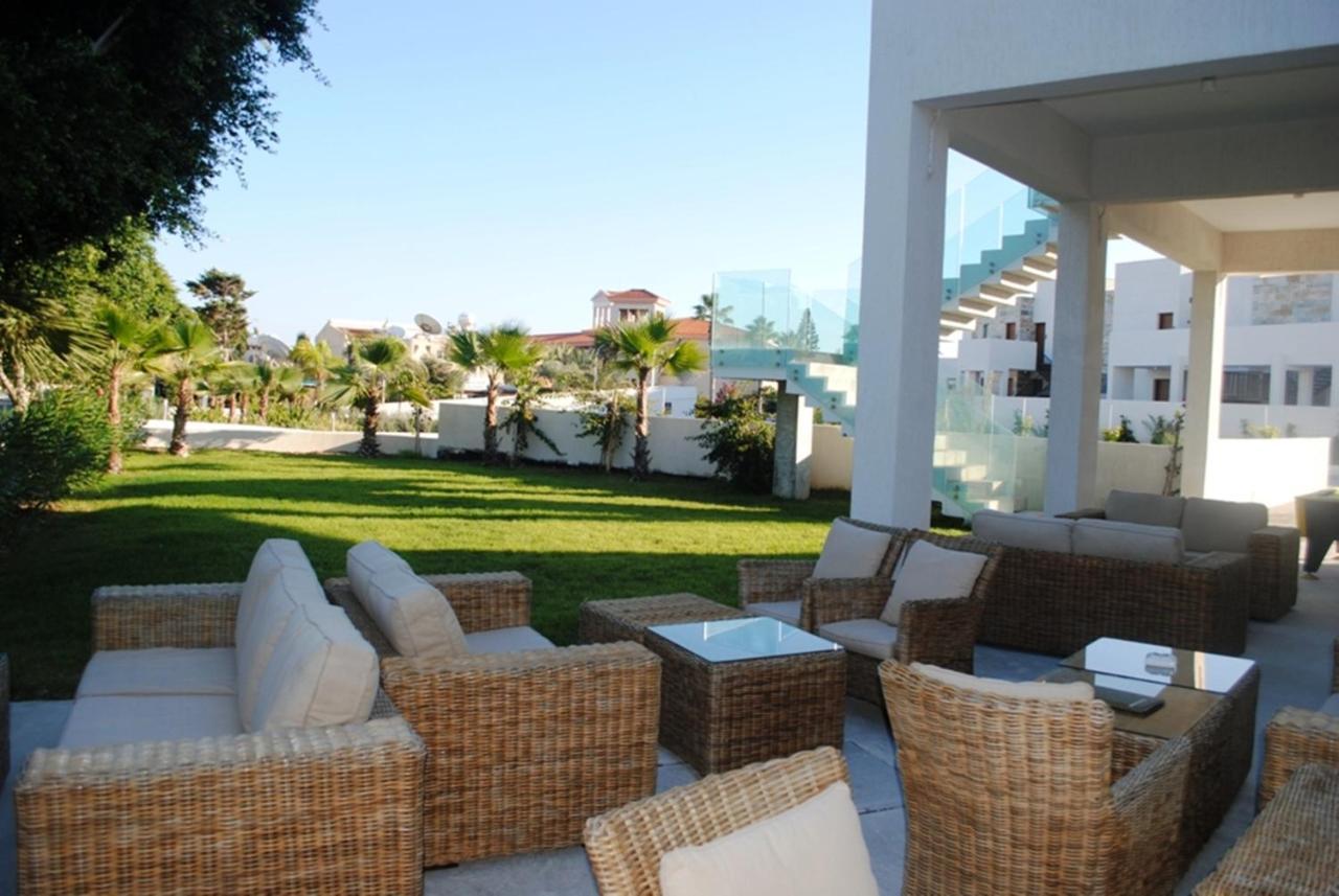 Gold Lagoon Kosher Hotel - By Amphora Hotel & Suites Pafos Exterior foto