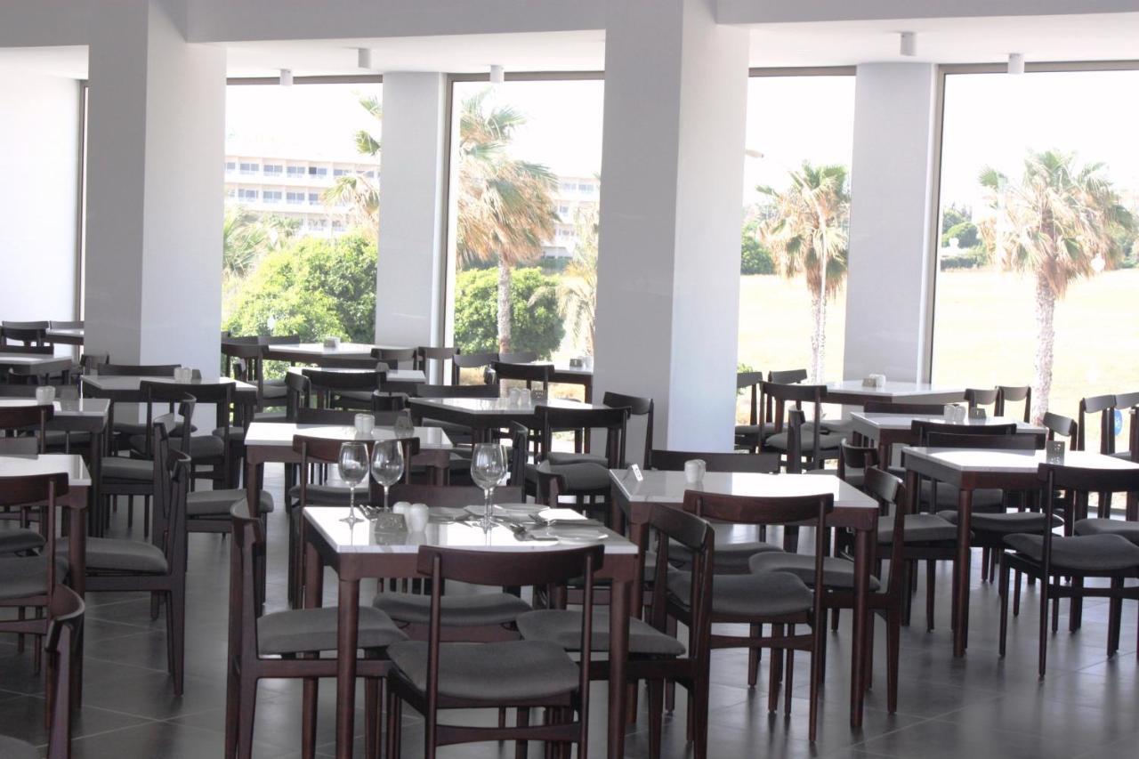 Gold Lagoon Kosher Hotel Pafos Exterior foto