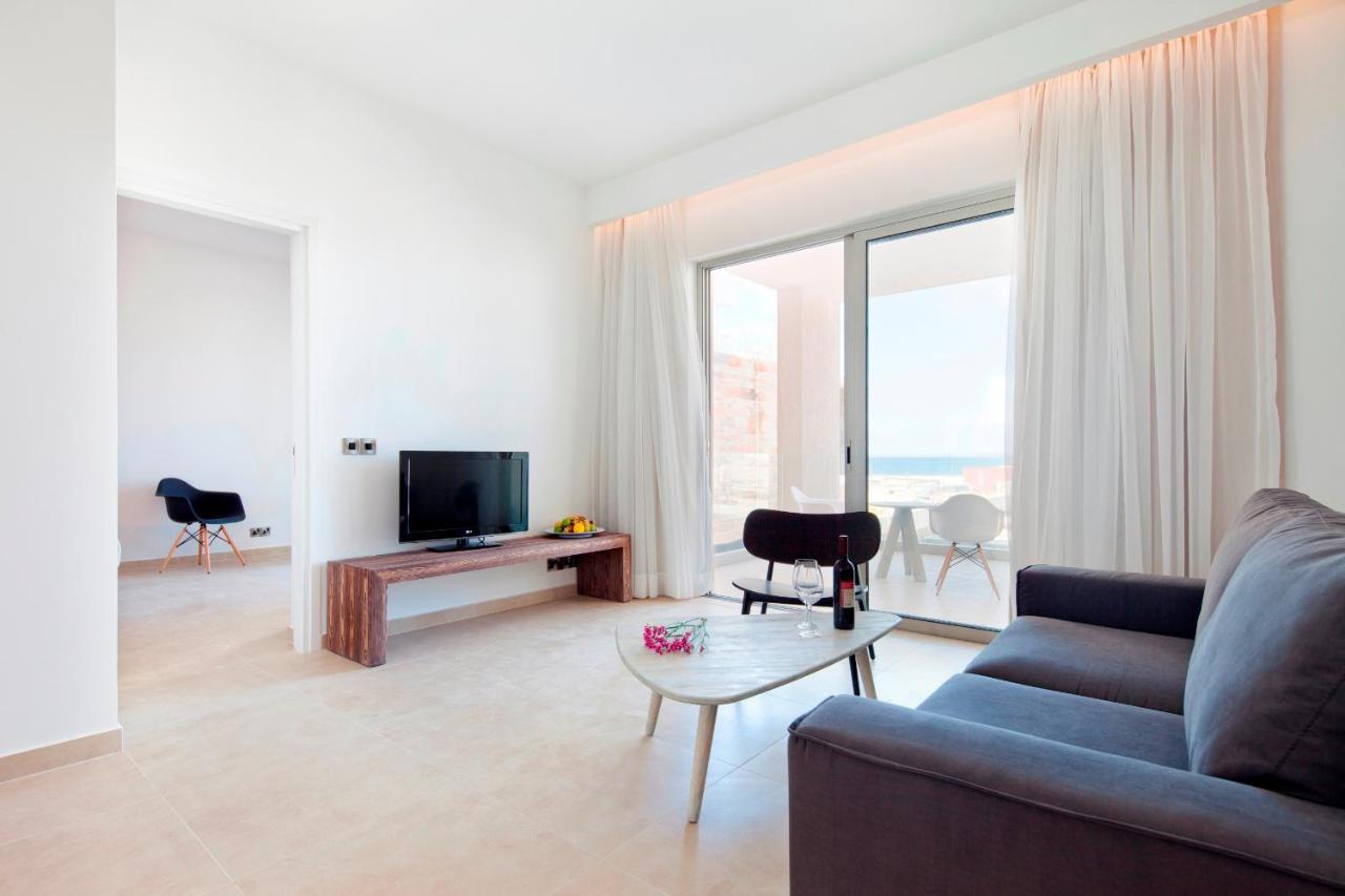 Gold Lagoon Kosher Hotel - By Amphora Hotel & Suites Pafos Exterior foto
