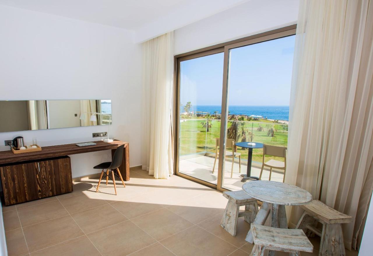 Gold Lagoon Kosher Hotel Pafos Exterior foto