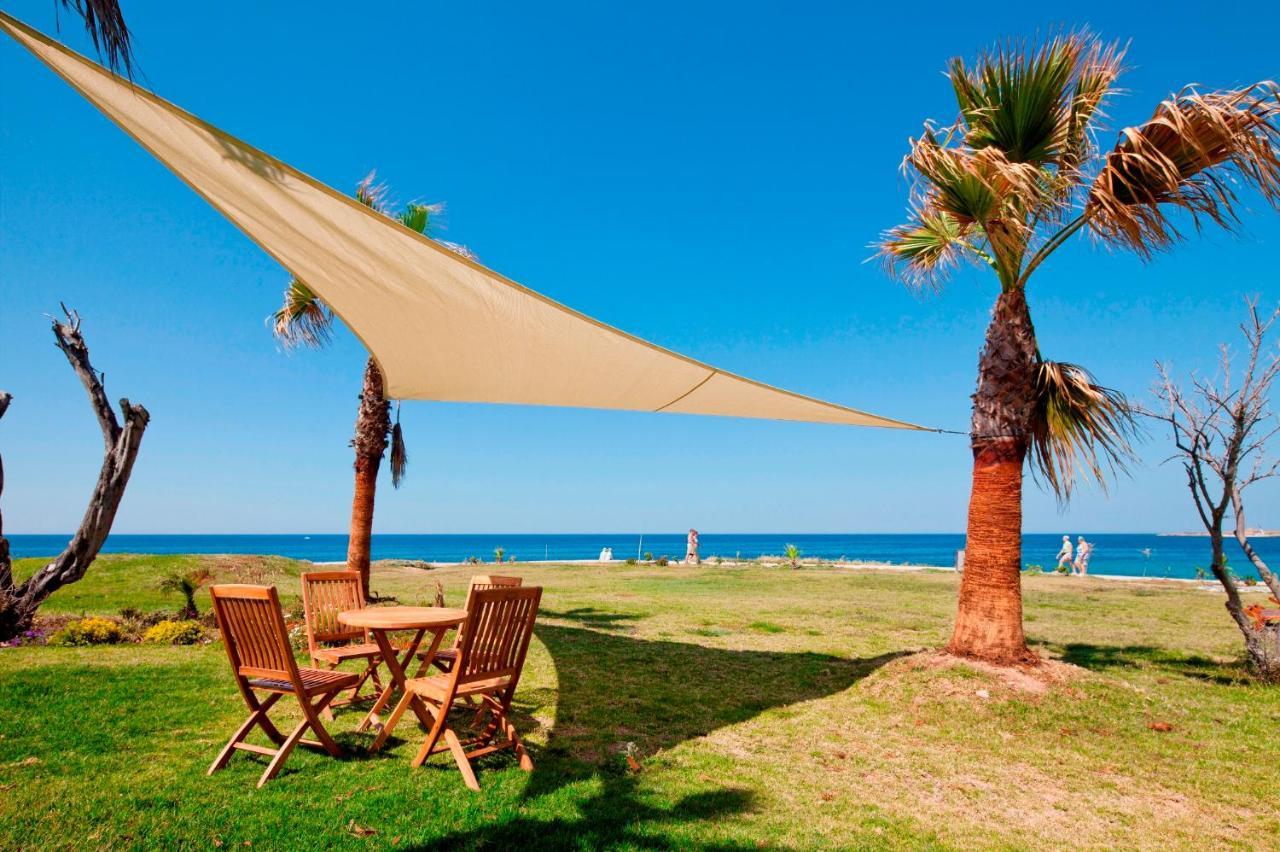 Gold Lagoon Kosher Hotel Pafos Exterior foto