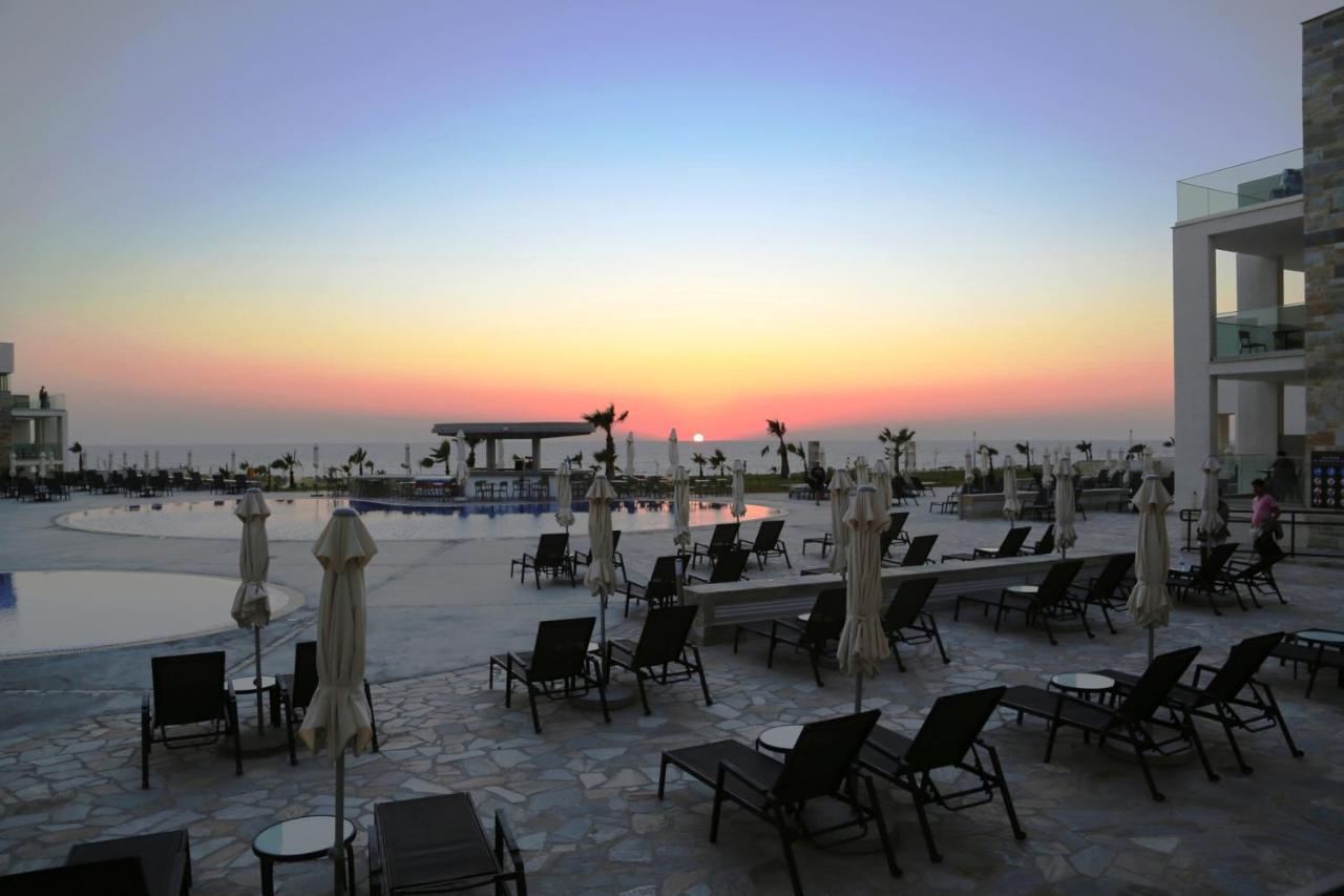 Gold Lagoon Kosher Hotel Pafos Exterior foto