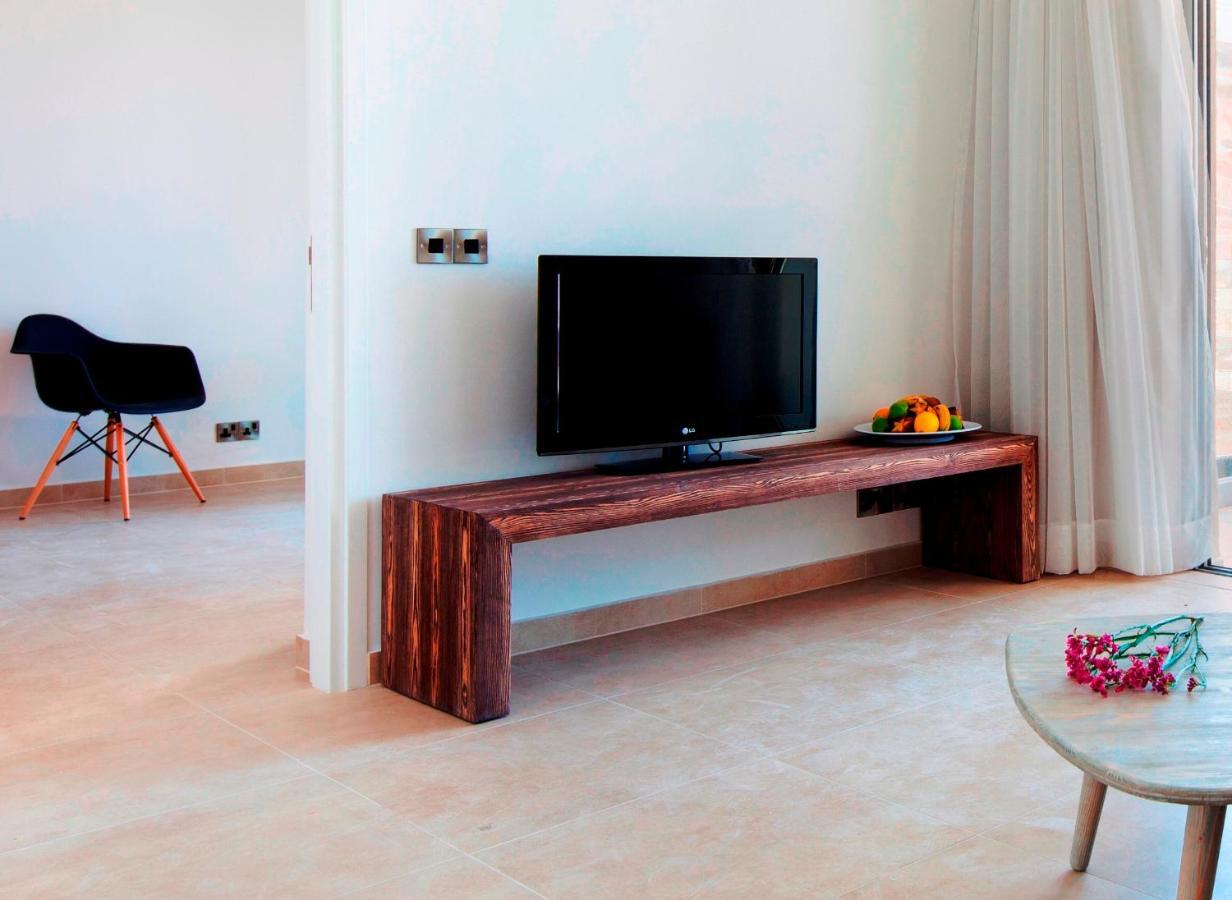 Gold Lagoon Kosher Hotel - By Amphora Hotel & Suites Pafos Exterior foto